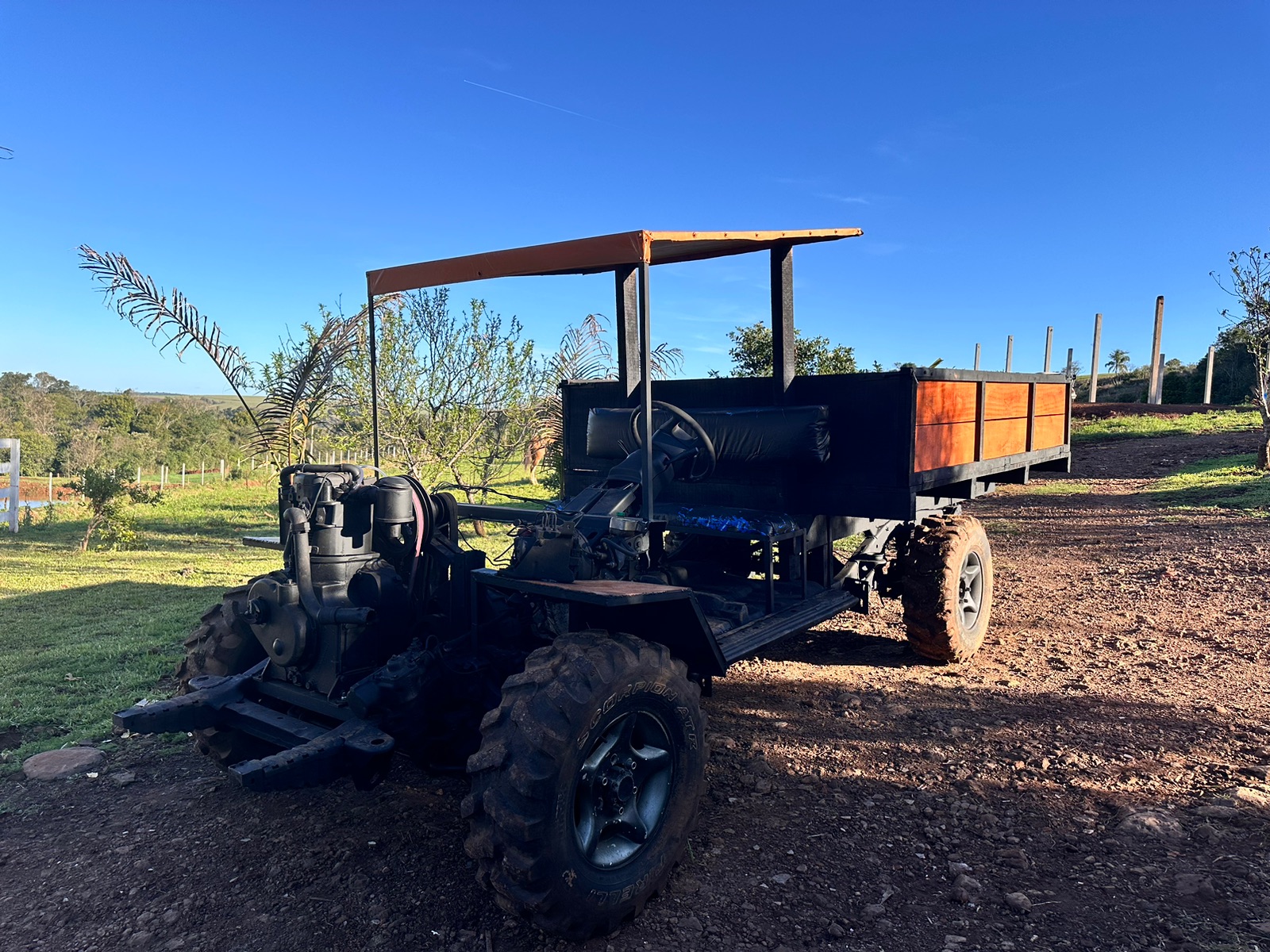 Carreta agrícola traçada e reduzida 4x4 1 pistão